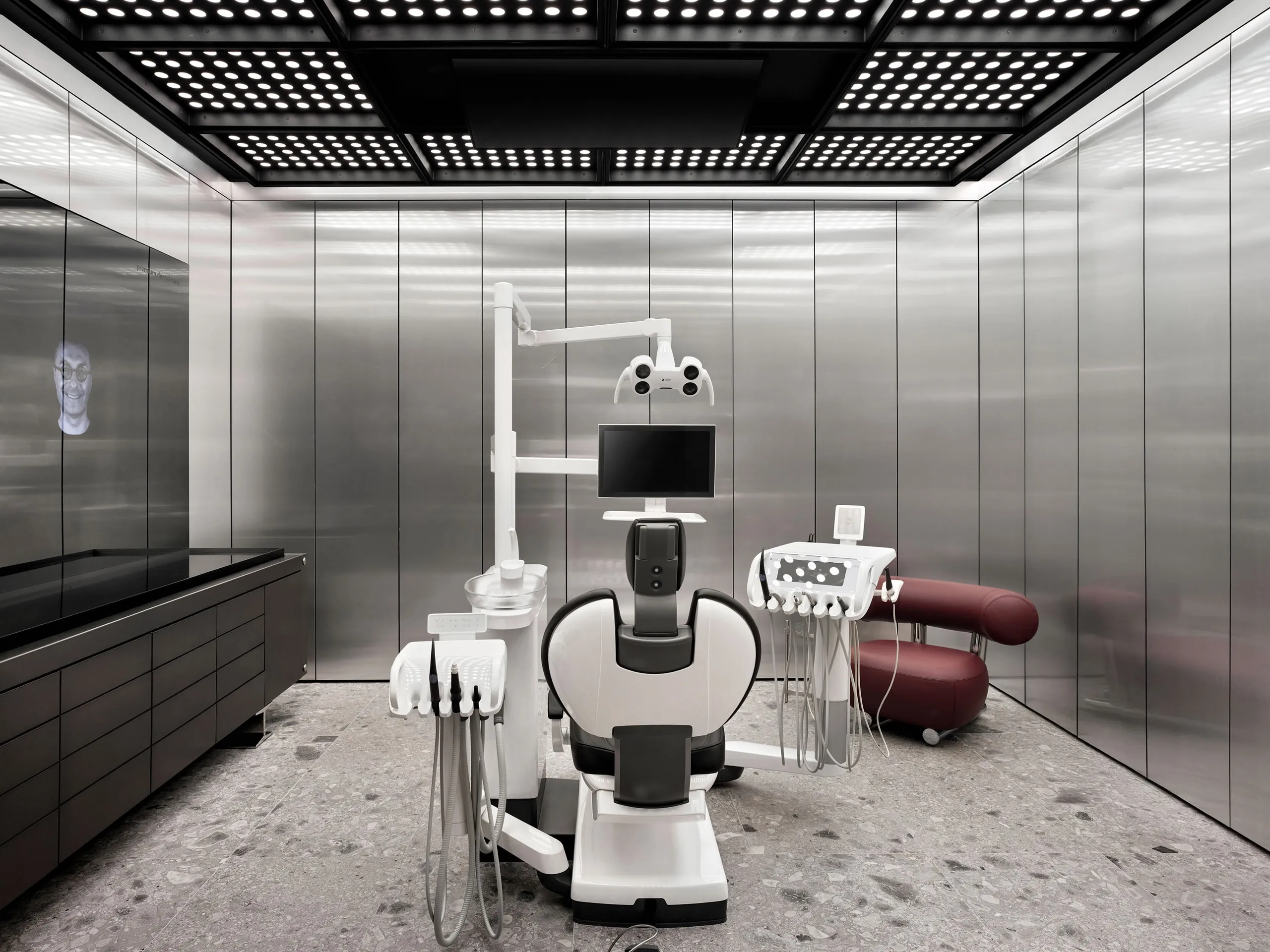 smiles-premium-dental-clinic-13